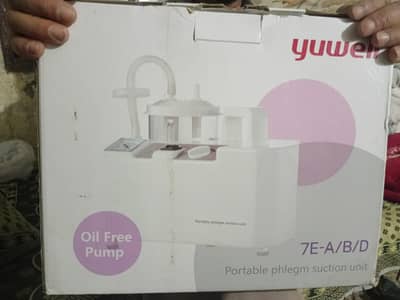YUWELL PORTABLE PHLEGM SUCTION UNIT OIL FREE PUMP