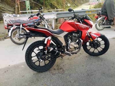 Unique Crazer UD 150 2020