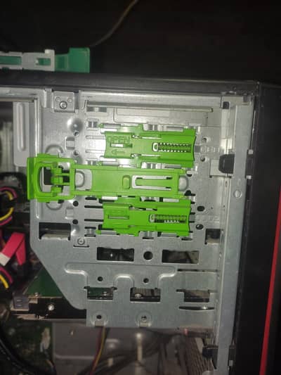 GAME PC  i5 4590 CPU 3.30 GHz ALL OKAY GOOD CONDITION