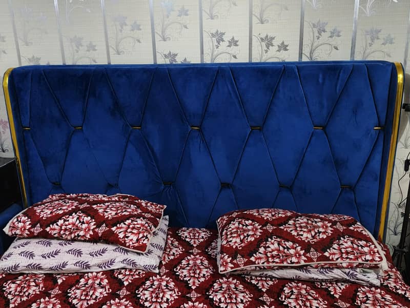 full poshing Double bed Dressing  side table 0