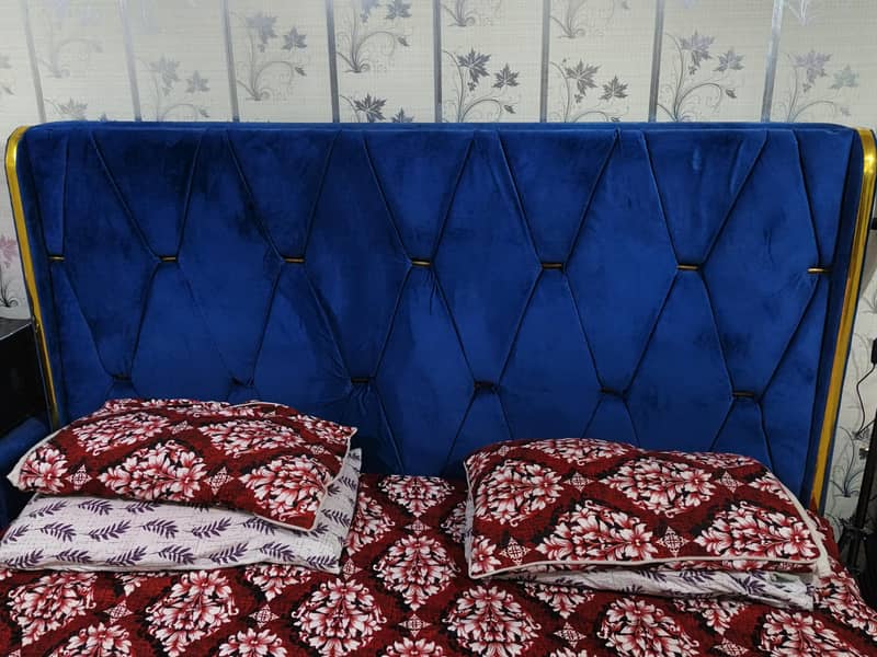 full poshing Double bed Dressing  side table 1