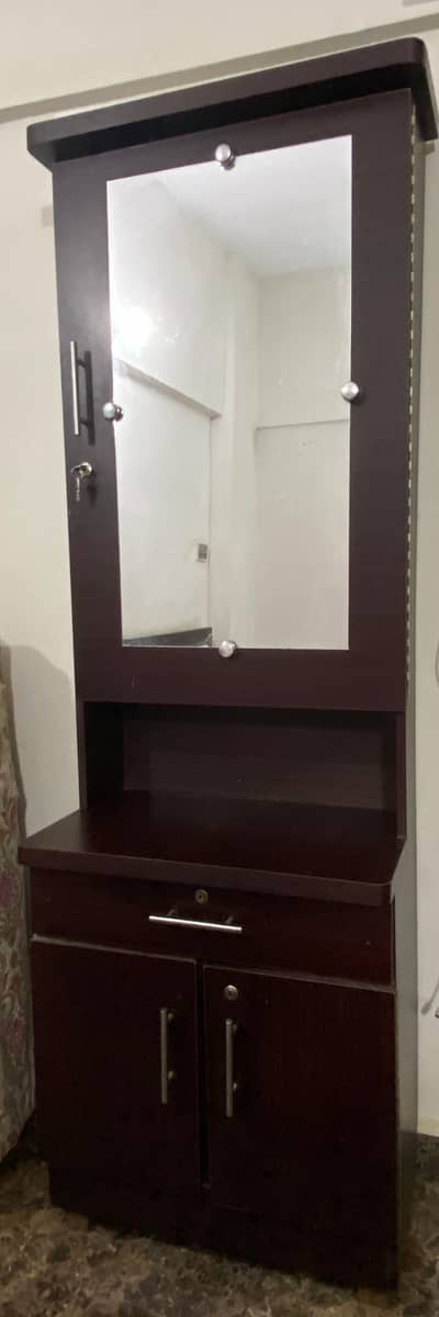 dressing table