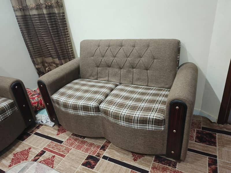 7 ceter sofe…, 4 ceter dining table sofe 2