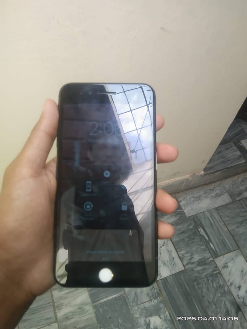 Apple iPhone 7 Plus 3