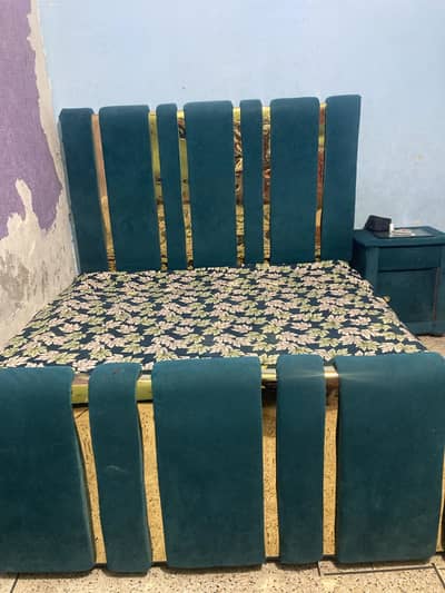 King size bed with side tables