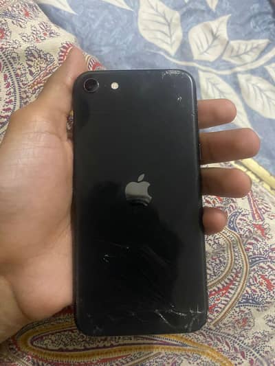 iPhone se 2020 . . 03287723684