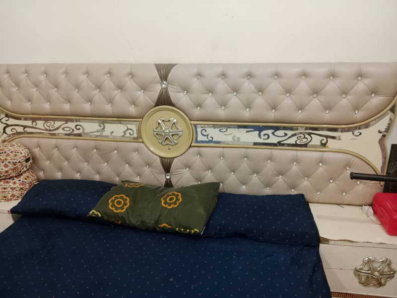 Bed room set 3
