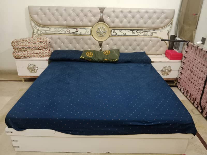Bed room set 4