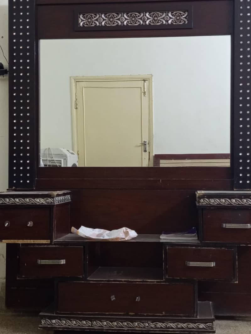 Dressing Table 1