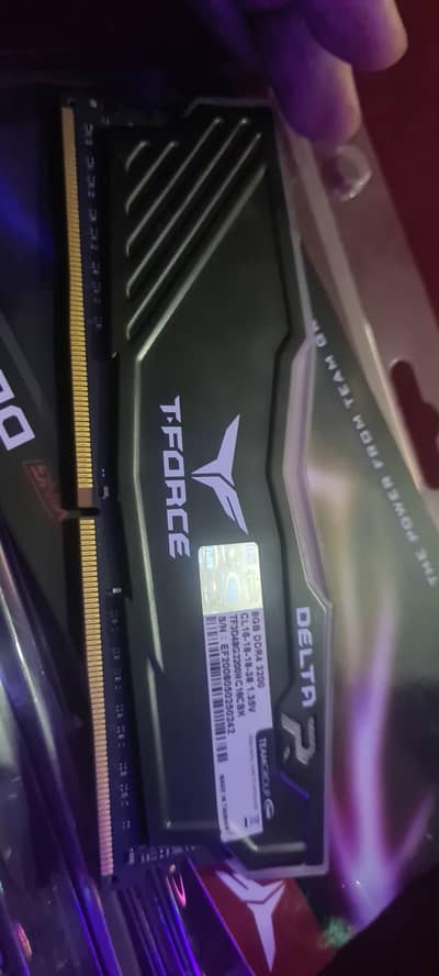 Tforce delta 8gb cl16 3200mhz ram
