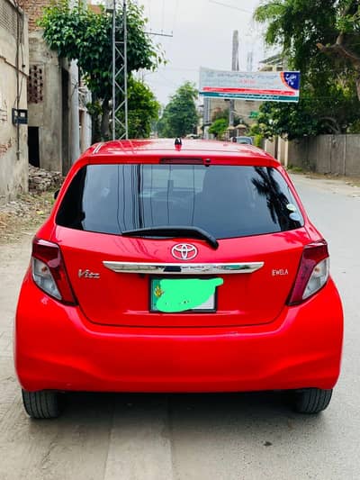 Toyota vitz 12/17