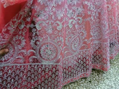 Newlyy buyed  butSizessued Happened that's why I wanted to sale . . .