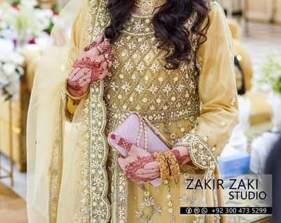 luxury Wedding wear Gown