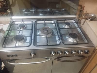 Five burner oven