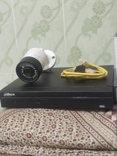 dahua Nvr With D-Link 8 Port 1 Camera 750GB hdd