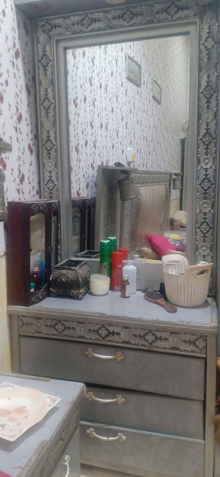 bad saif decoder dressing 2