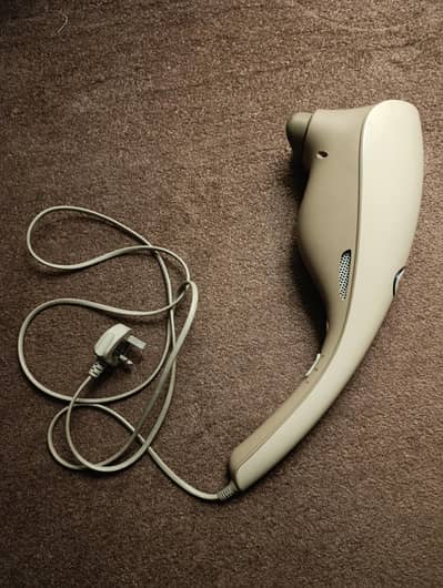 OSIM uPamper Handheld Massager (OS-223) – Hot Air & Deep Tissue