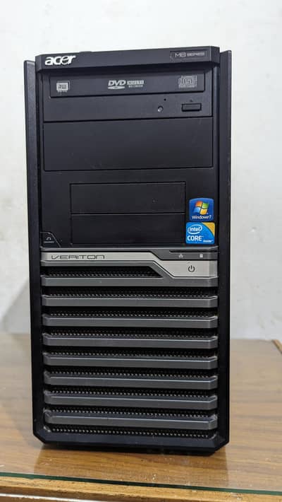 Acer core i5 6gb computer with complete attachments