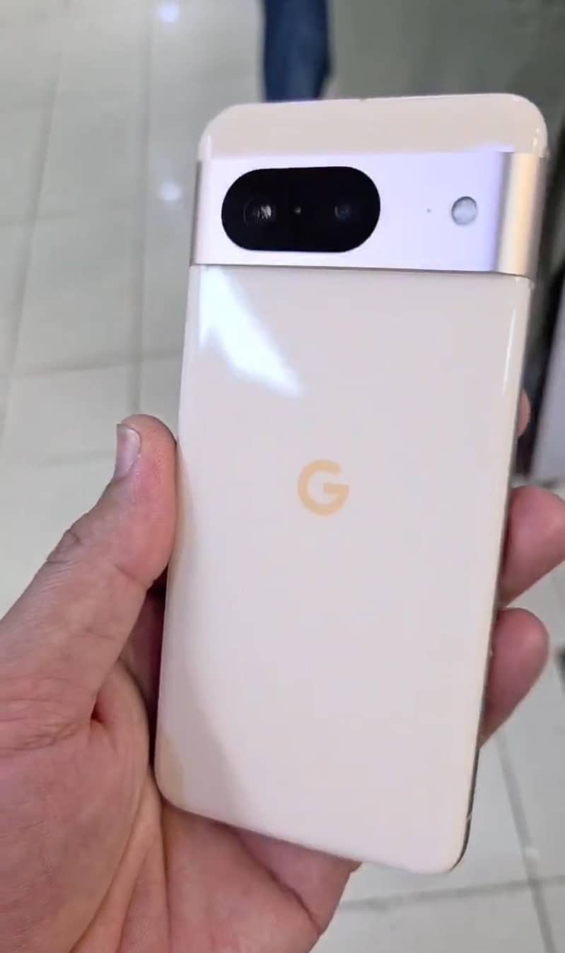 GOOGLE PIXEL 8 1