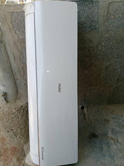 1ton hair Ac for sale inverter only seriously buyers contact