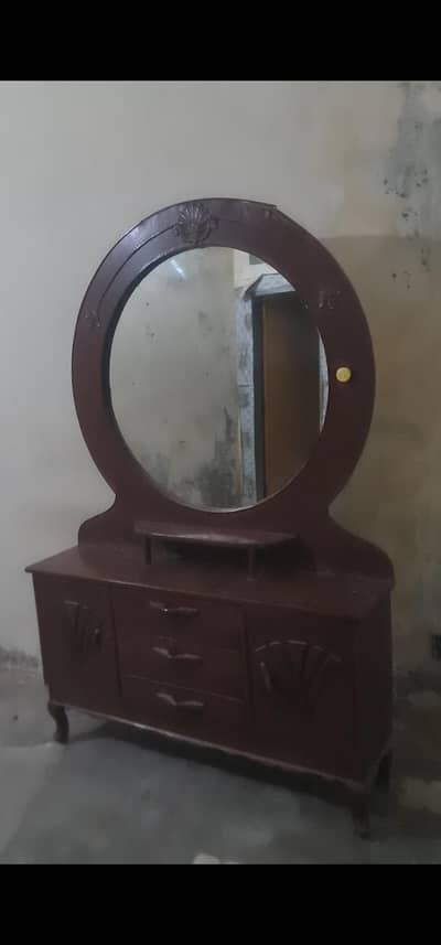 Furniture dressing and dinner sets showcase urgently sale
