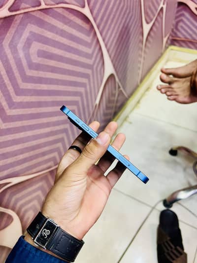 Iphone 13 factory unlock