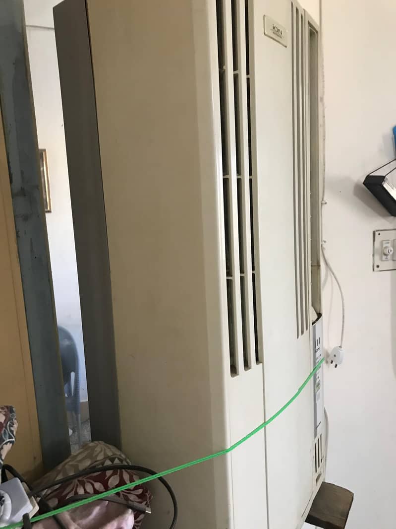 Window AC 1