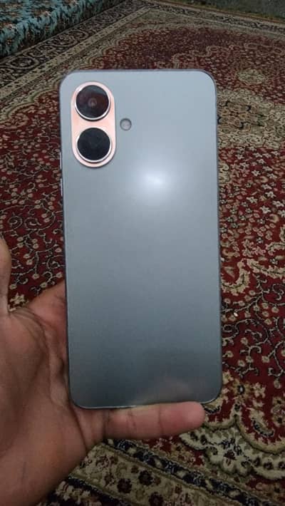 i m seling my Tecno Spark Go2 4 GB 64GB