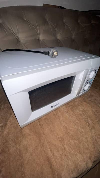 microwave oven