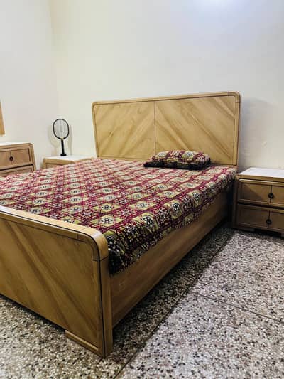 Bed set with 2 side tables and 1 dressing table  .  king size