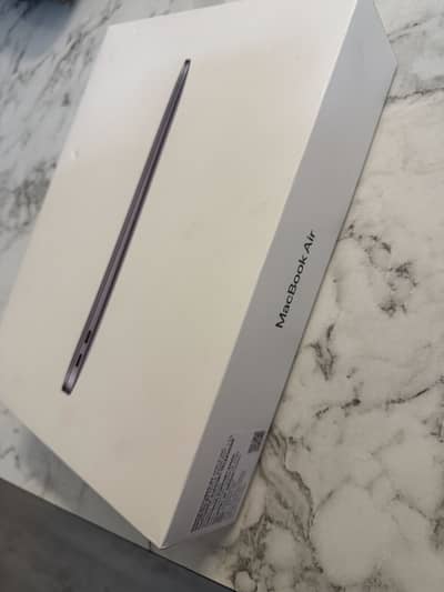 Macbook Air M1 2021 Brand New condition battery 96%