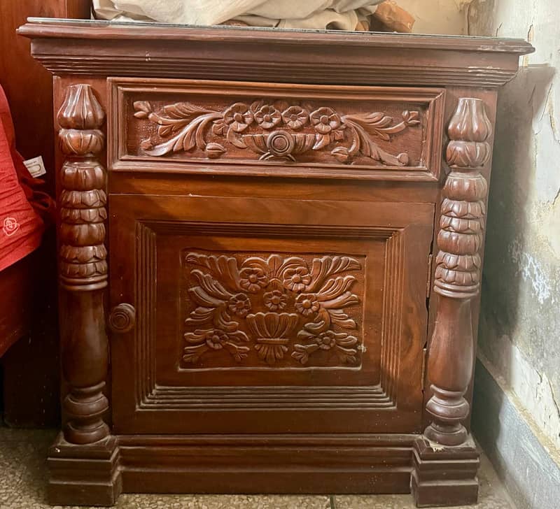 Chinioti King Size Bed 1