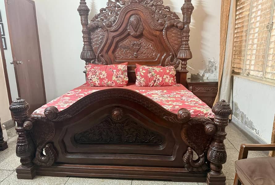 Chinioti King Size Bed 2