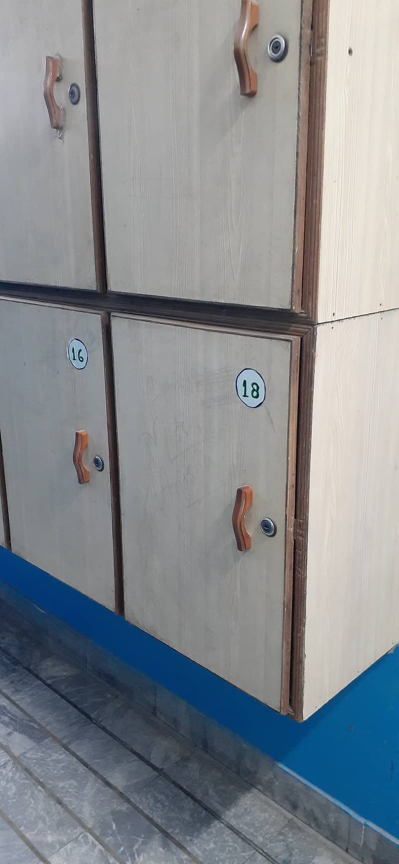 Cabinet  lockers 1