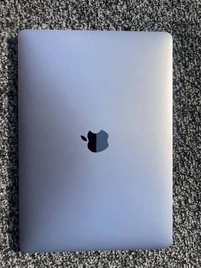 MacBook pro 2018 | 13 inch 512gb Mint condition