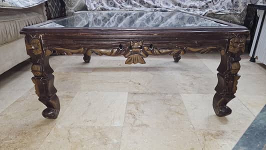 Chinoti style center table