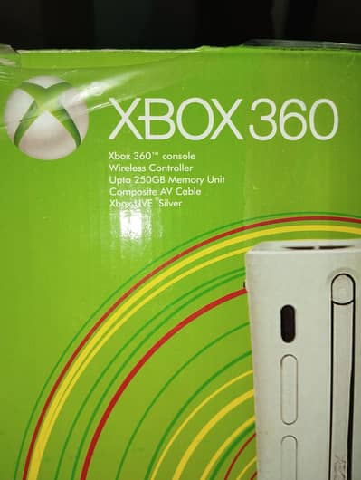 Xbox 360 jasper with Extra controller and with box