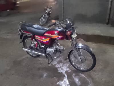 2010 Model but used like 2026 very neat and clean bike