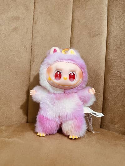 Pre loved loyalty labubu