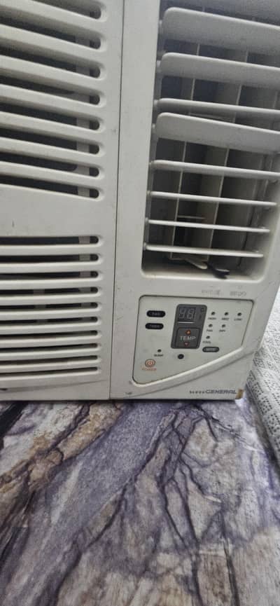 Window AC 0.75 Ton (9000 BTU) – Good Condition
