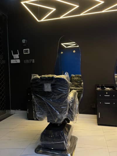 Modern Salon Setup for Sale - Ladies & Gents ke liye Best!