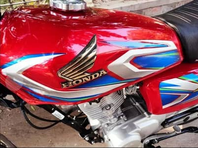 Hondas CG 125 2022 Red Febulus Condition Gift For Honda Lover