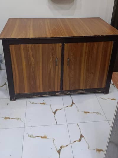 good condition iron stand