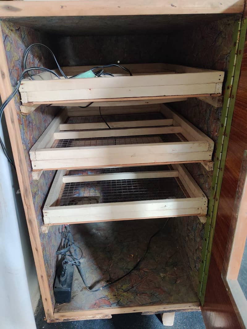 incubator machine 4