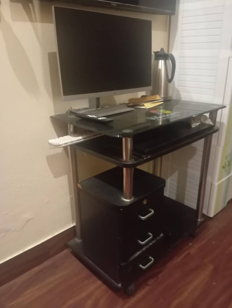 computer table trolley 2