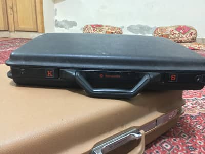 Samsonite Hard Case Briefcase. Excellent Condition