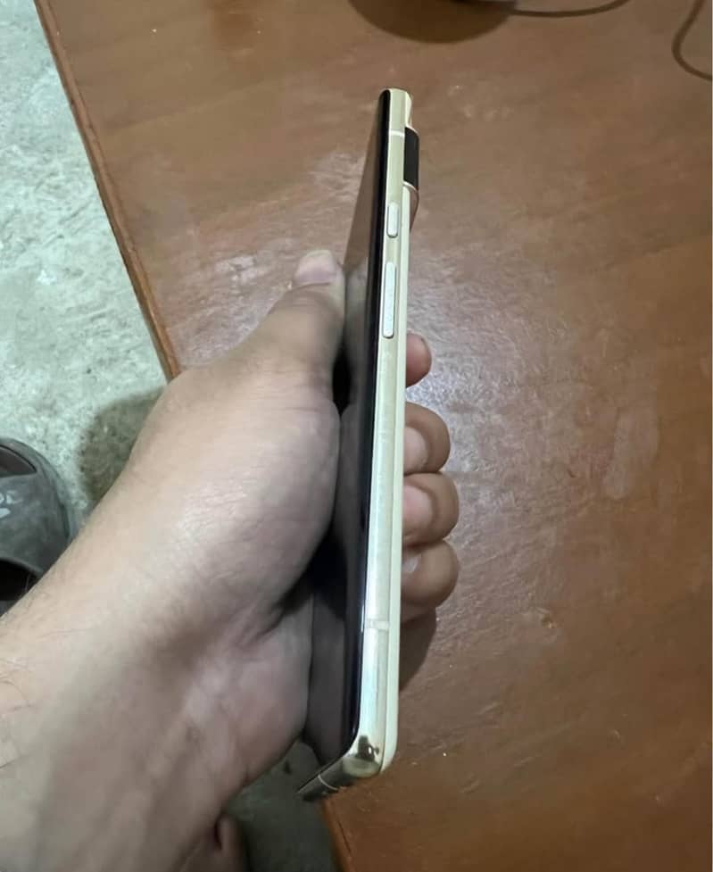 Google pixel 6 pro 4