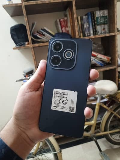 Infinix hot 40i 8/128gb