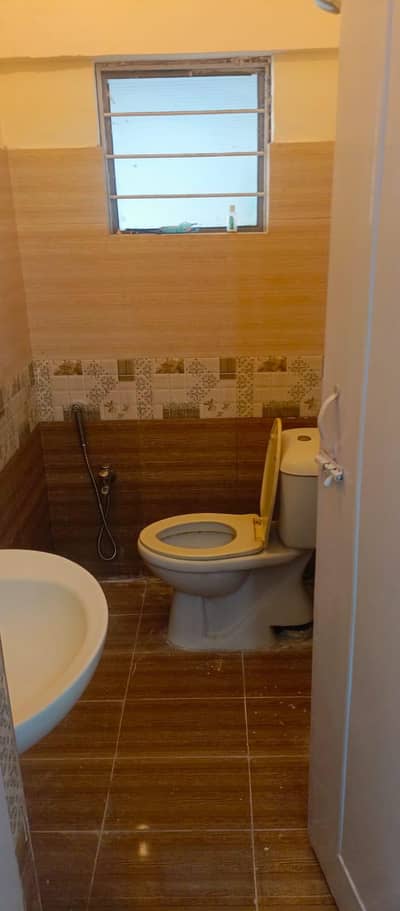 G9/4 upper portion available for rent