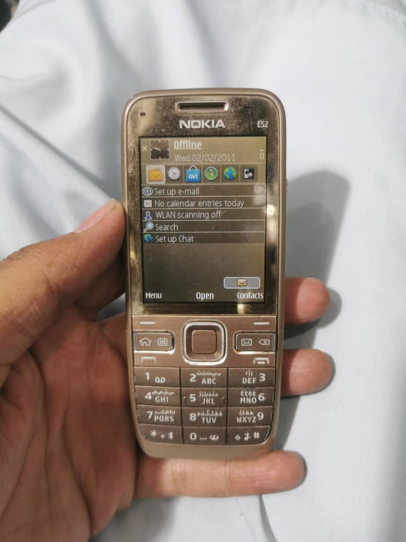 Nokia E52 0